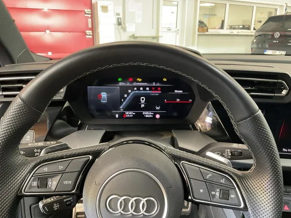 AUDI A3 Sedan (2025) — foto 6 van 21
