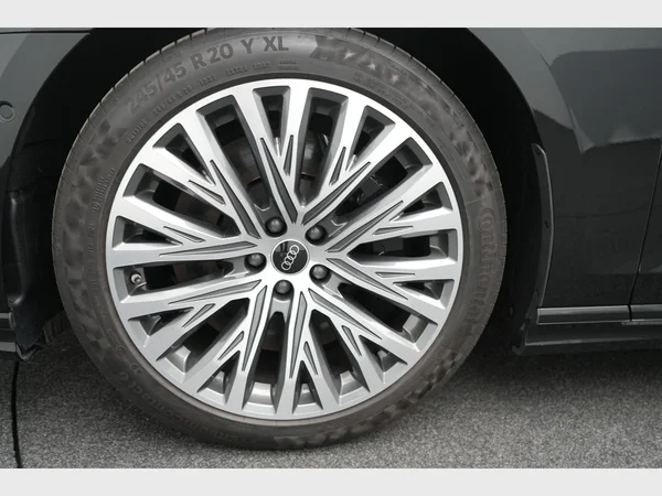 AUDI A8 Long PHEV (2024) — foto 9 van 43