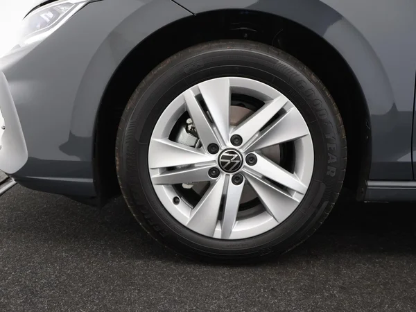 VOLKSWAGEN Golf VIII SW (2026) — foto 14 van 22