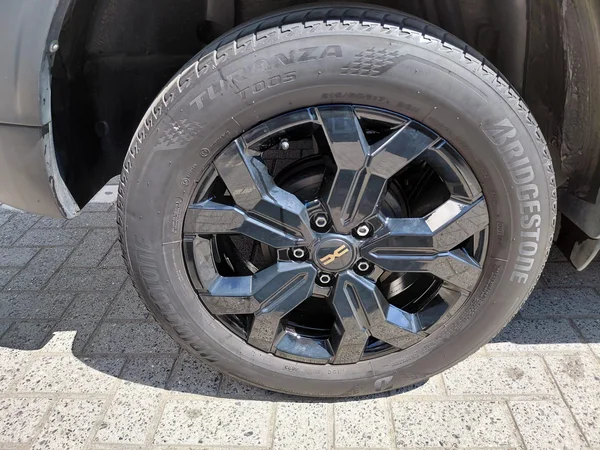 Dacia Duster (2024) — foto 6 van 18