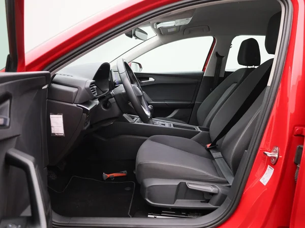SEAT Leon (2022) — foto 3 van 42