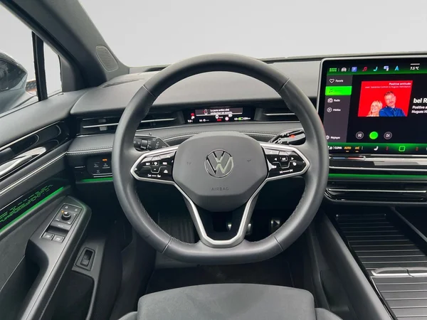 VOLKSWAGEN ID.7 Tourer (2026) — foto 16 van 18