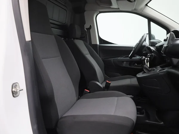 Peugeot Partner (2021) — foto 20 van 32