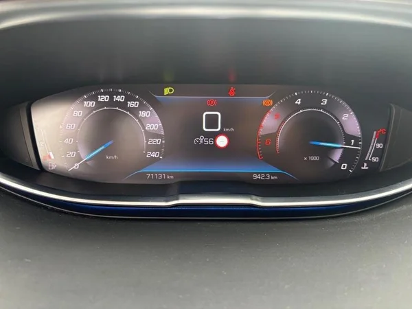 PEUGEOT 3008 Dsl (2022) — foto 4 van 27