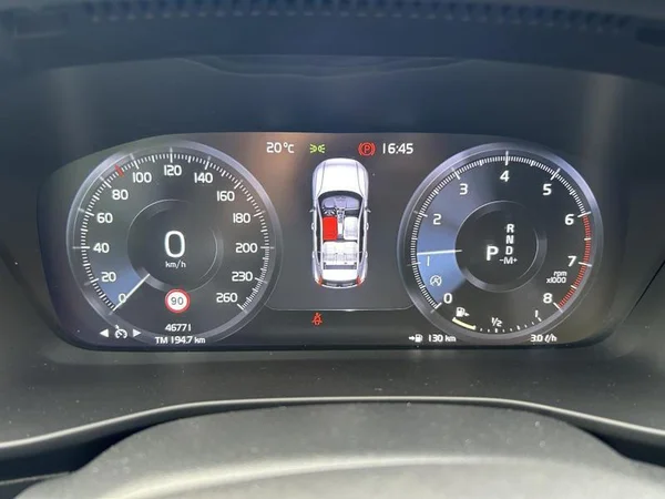 VOLVO XC40 (2022) — foto 8 van 30