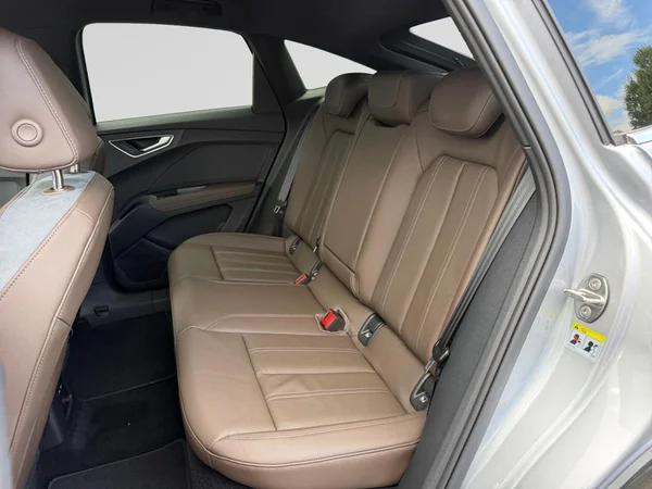 AUDI Q4 Sportback e-tron (2026) — foto 10 van 24