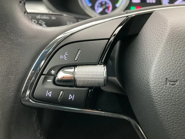 SKODA Superb SW PHEV (2020) — foto 15 van 36
