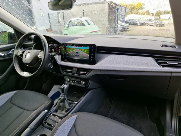 SKODA Kamiq (2024) — foto 25 van 27