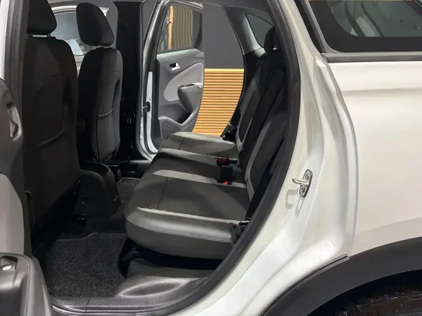 Opel Crossland (2019) — foto 13 van 25