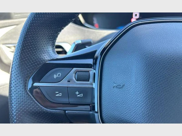 Peugeot 5008 (2022) — foto 15 van 30