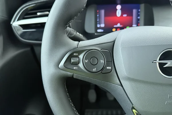 Opel Corsa (2025) — foto 6 van 21