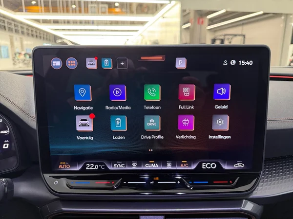 Cupra Formentor (2024) — foto 15 van 30