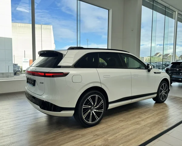 Xpeng G9 (2026) — foto 2 van 30