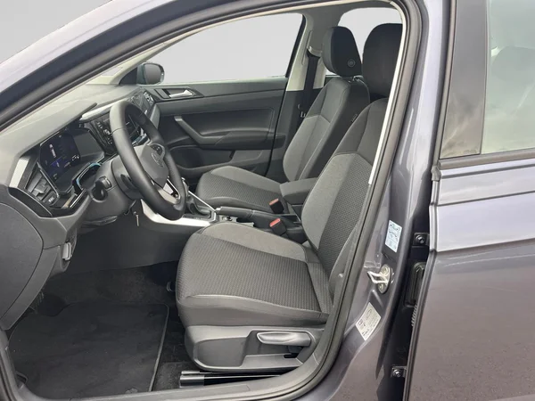 VOLKSWAGEN Polo (2024) — foto 5 van 18