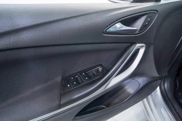 Opel Astra (2019) — foto 8 van 53