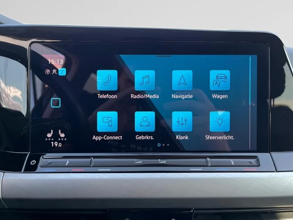 VOLKSWAGEN Golf VIII SW (2024) — foto 4 van 22