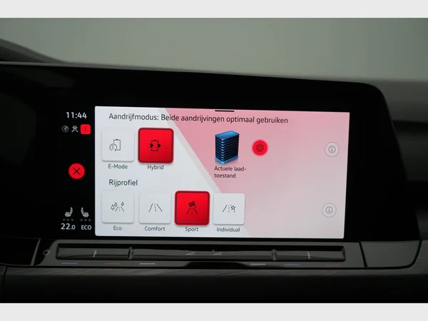 VOLKSWAGEN Golf VIII eHybrid (PHEV) (2020) — foto 20 van 31