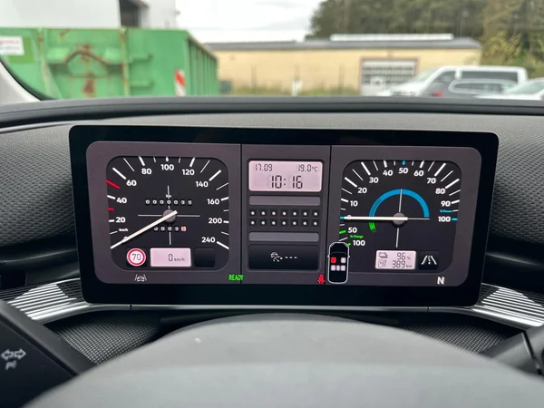 VOLKSWAGEN ID.Polo (2026) — foto 6 van 24