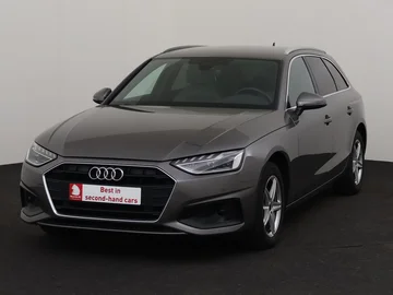 AUDI A4 (2022)