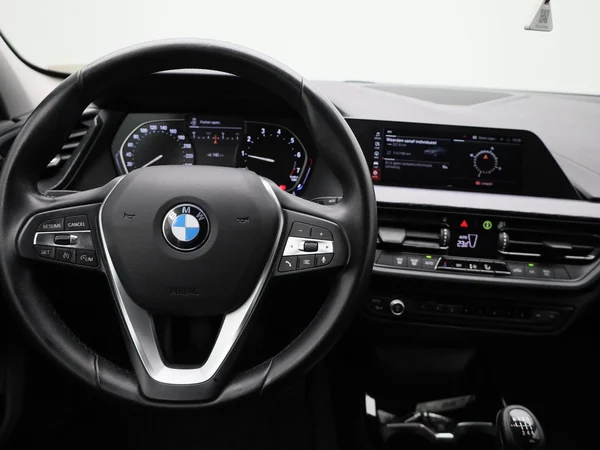 BMW 1 Reeks (2021) — foto 35 van 37