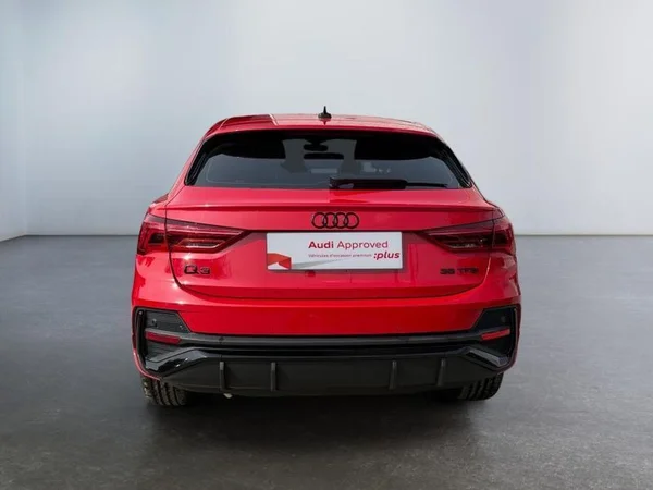 AUDI Q3 Sportback (2022) — foto 25 van 27