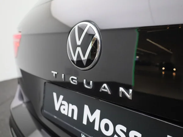 Volkswagen Tiguan (2021) — foto 28 van 41