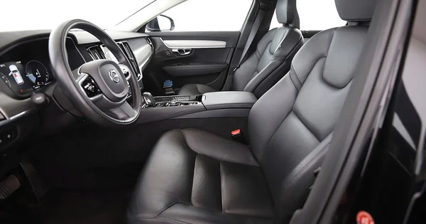 Volvo V90 PHEV (2021) — foto 14 van 45