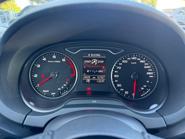 AUDI A3 Sportback (2019) — foto 6 van 24