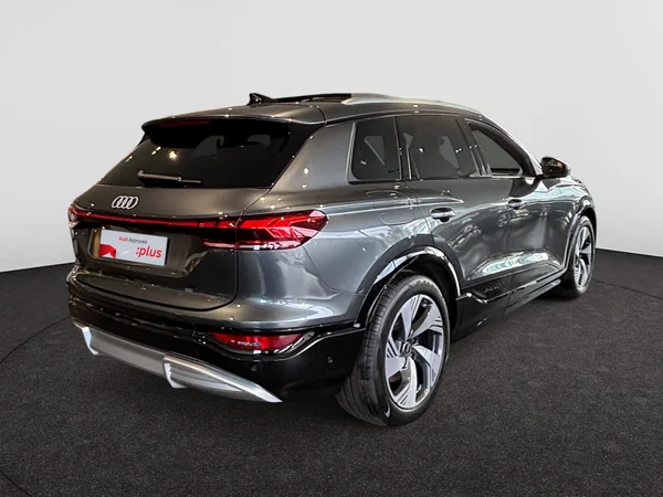 AUDI SQ6 e-tron (2026) — foto 20 van 24