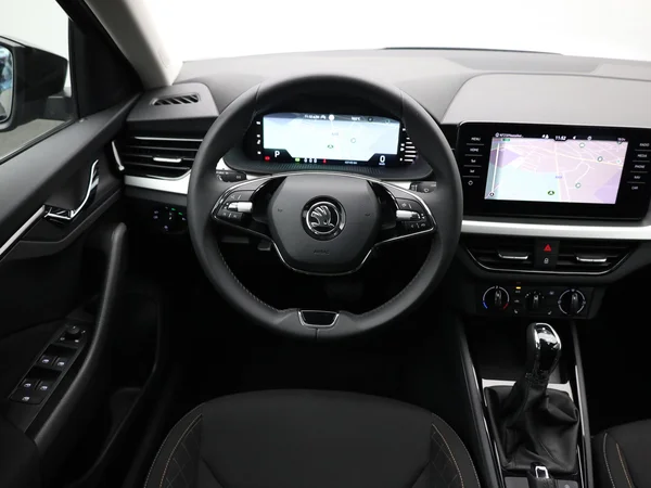 SKODA Scala (2024) — foto 8 van 20