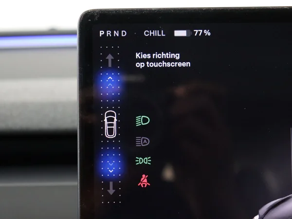 TESLA Model 3 (2025) — foto 4 van 30