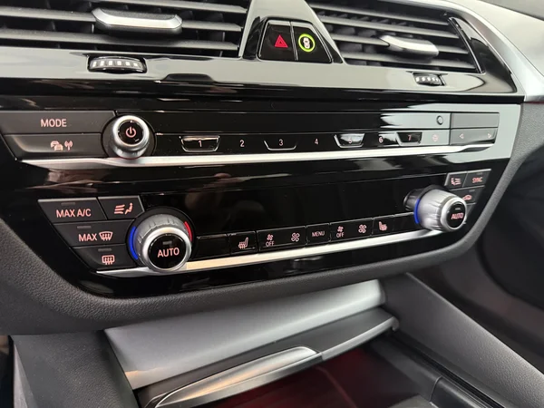 BMW 520 (2022) — foto 17 van 29