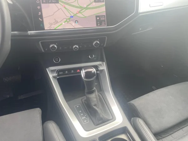 AUDI Q3 Sportback (2025) — foto 5 van 21