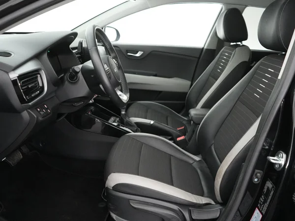 Kia Stonic (2025) — foto 4 van 19
