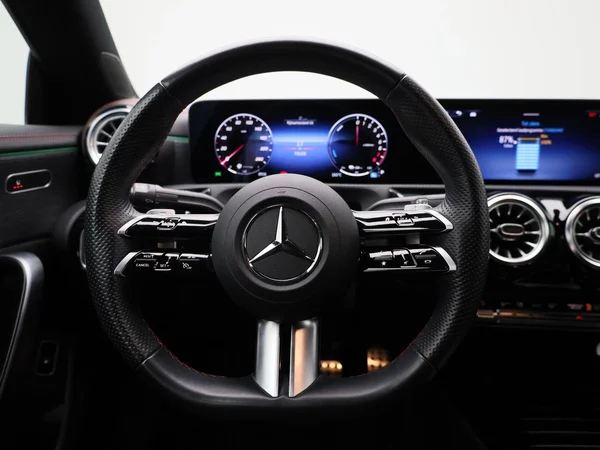 Mercedes-Benz CLA (2024) — foto 55 van 57