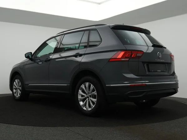VOLKSWAGEN Tiguan eHybrid (PHEV) (2022) — foto 10 van 29