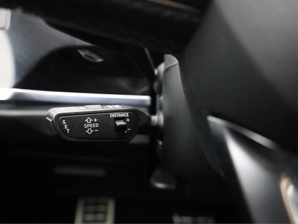 AUDI Q3 Sportback PHEV (2024) — foto 9 van 23