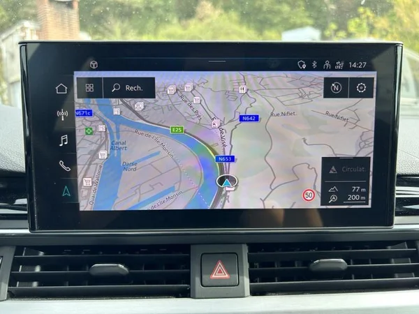 AUDI A4 Avant Dsl (2023) — foto 13 van 38