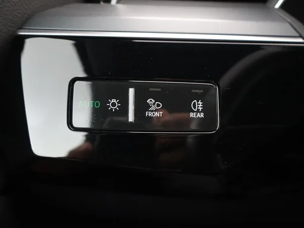 Audi e-tron (2022) — foto 15 van 28