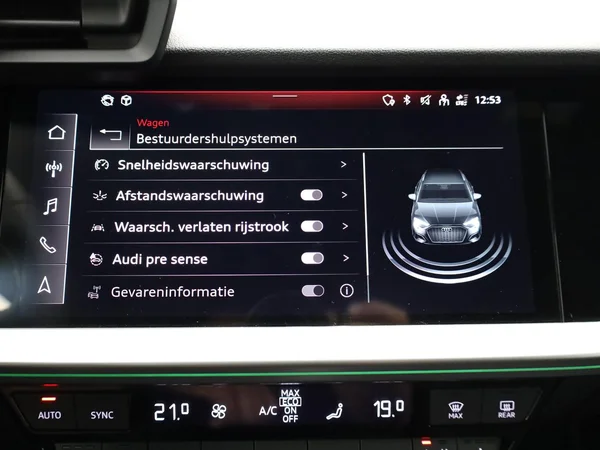 AUDI A3 Sportback (2022) — foto 15 van 24