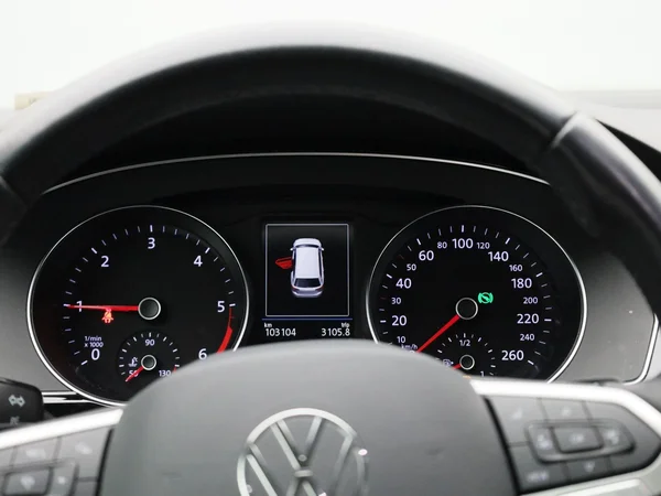 Volkswagen Passat (2024) — foto 41 van 42