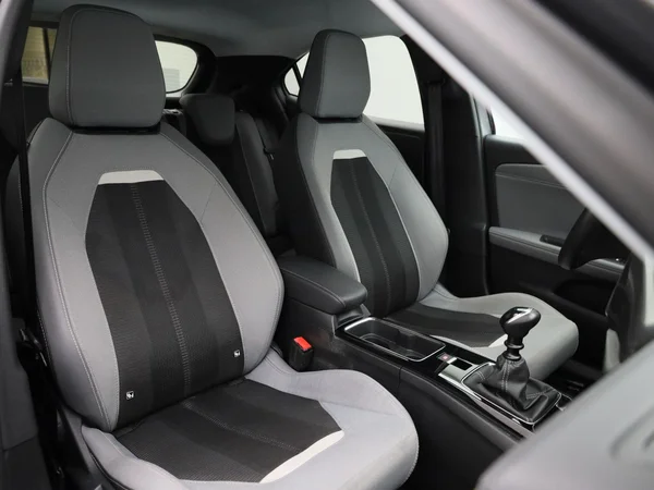 Opel Mokka (2023) — foto 30 van 38