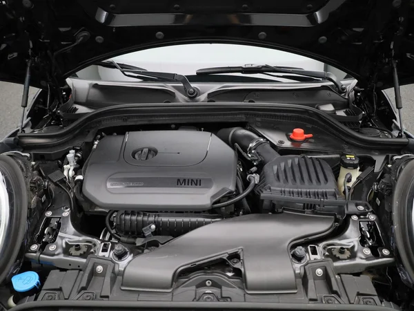MINI One (2022) — foto 27 van 37