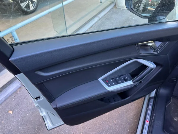AUDI Q3 Sportback (2023) — foto 3 van 14