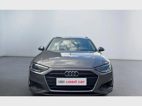 Audi A4 Avant (2022) — foto 12 van 29