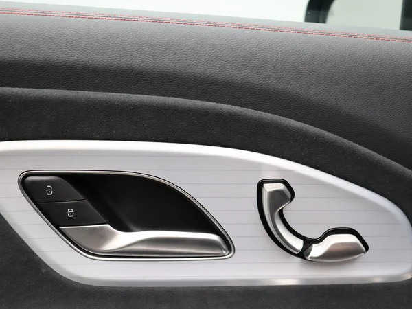 Mercedes-Benz CLA (2025) — foto 2 van 30