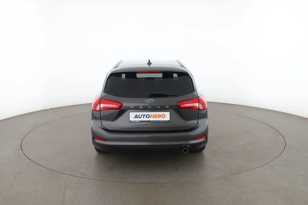 Ford Focus (2019) — foto 11 van 16