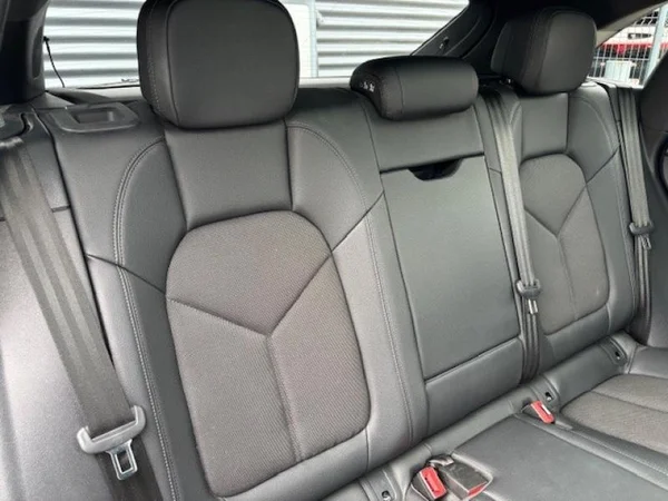 PORSCHE Macan S (2023) — foto 14 van 31