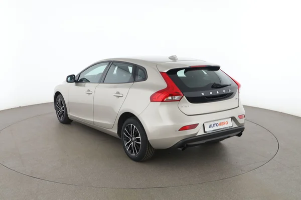 Volvo V40 (2019) — foto 10 van 16