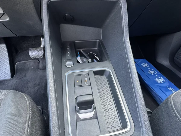 Ford Tourneo Connect (2025) — foto 11 van 24